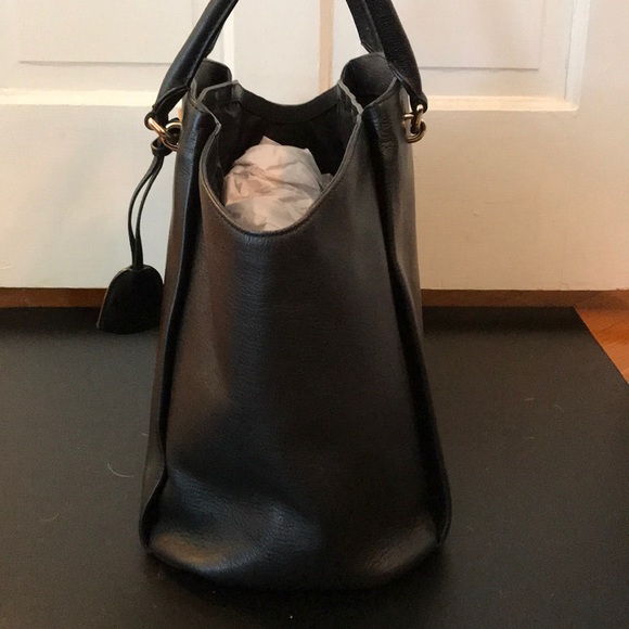 Kate Spade large tote - Picture 3 of 5